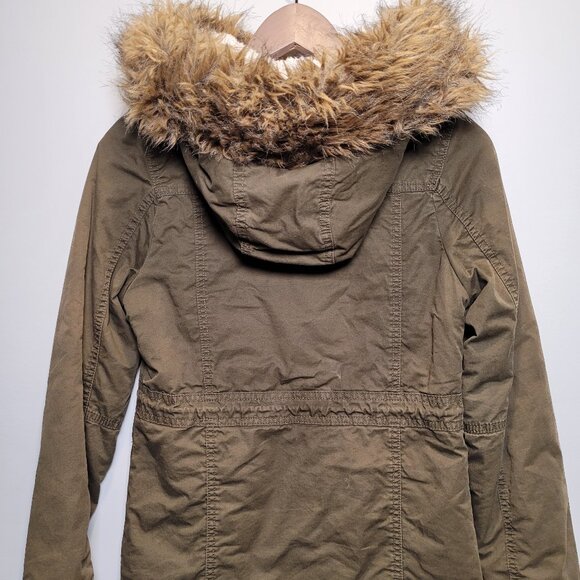 Girls Sherpa Lined Army/Utility Jacket w/ Fur on Hood - Size L (14) - Picture 3 of 4